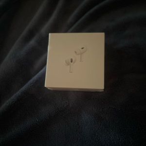 Refurbished Apple AirPod Pro 2nd Generation with MagSafe Charging Case - White